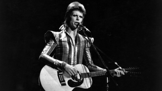 Fan Unearths Footage From David Bowie's 1972 Ziggy Stardust TV Debut—But Can Technicians Restore It?<em></em><em></em><em></em><em></em>